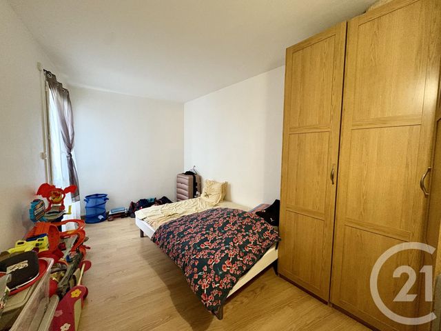 Afficher la photo en grand Appartement F5 à vendre - 5 pièces - 90.67 m2 - GIF SUR YVETTE - 91 - ILE-DE-FRANCE - Century 21 S.L.P. Immobilier