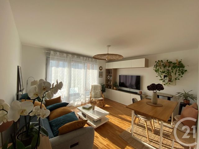 Appartement F4 à vendre - 4 pièces - 82.85 m2 - BAGNEUX - 92 - ILE-DE-FRANCE - Century 21 S.L.P. Immobilier