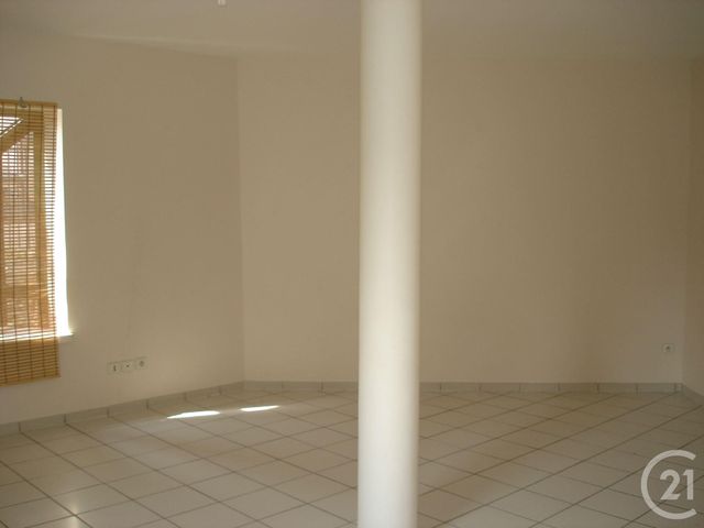 Appartement F1 à louer - 1 pièce - 34.7 m2 - GIF SUR YVETTE - 91 - ILE-DE-FRANCE - Century 21 S.L.P. Immobilier