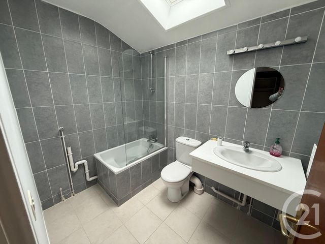 Appartement à vendre - 2 pièces - 37.0 m2 - GIF SUR YVETTE - 91 - ILE-DE-FRANCE - Century 21 S.L.P. Immobilier