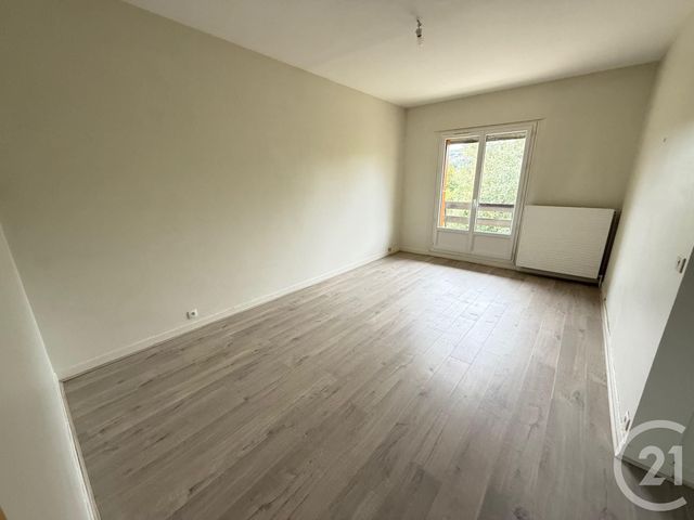 Appartement à vendre - 2 pièces - 37.0 m2 - GIF SUR YVETTE - 91 - ILE-DE-FRANCE - Century 21 S.L.P. Immobilier