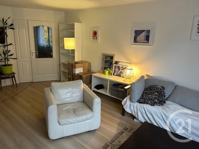 Afficher la photo en grand Appartement F4 à louer - 4 pièces - 82.0 m2 - GIF SUR YVETTE - 91 - ILE-DE-FRANCE - Century 21 S.L.P. Immobilier