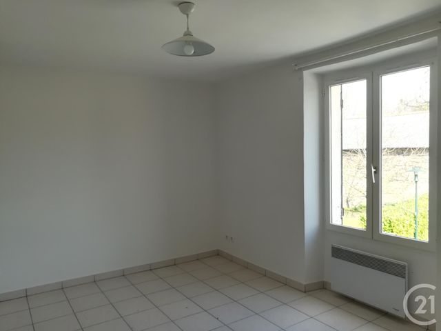 Appartement T2 à louer - 2 pièces - 29.38 m2 - ST AUBIN - 91 - ILE-DE-FRANCE - Century 21 S.L.P. Immobilier