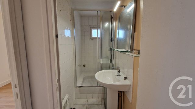 Appartement T2 à louer - 2 pièces - 29.38 m2 - ST AUBIN - 91 - ILE-DE-FRANCE - Century 21 S.L.P. Immobilier