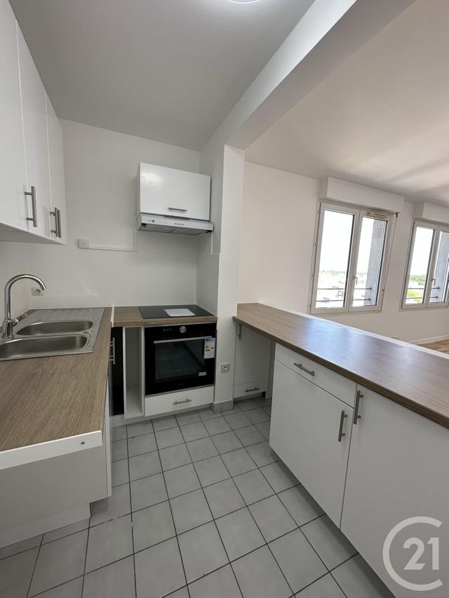 Appartement F2 à louer - 2 pièces - 41.5 m2 - MONTIGNY LE BRETONNEUX - 78 - ILE-DE-FRANCE - Century 21 S.L.P. Immobilier