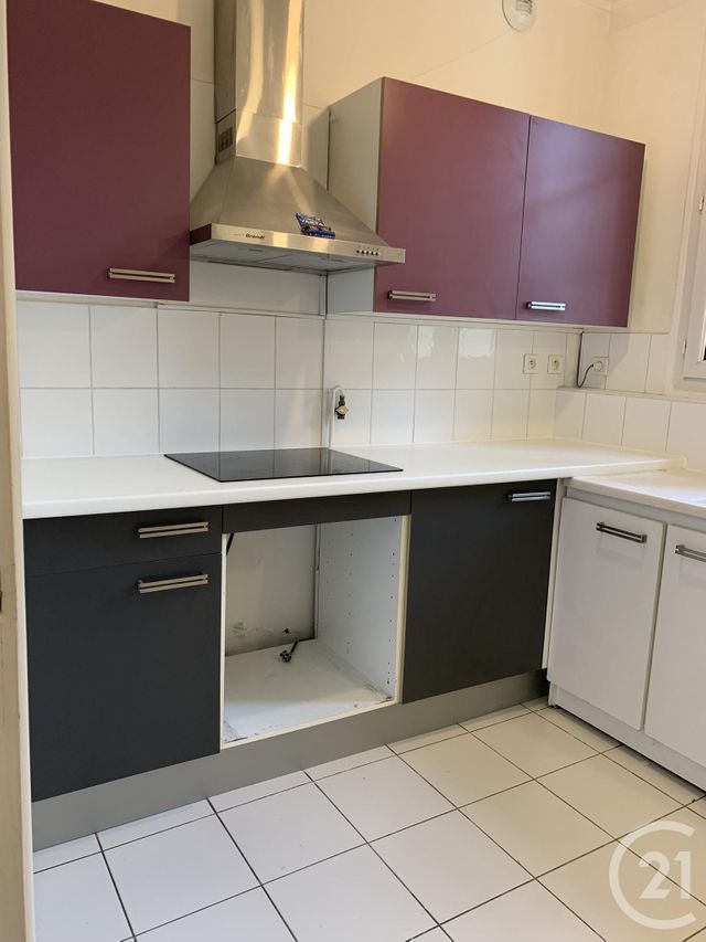 Appartement F3 à louer - 3 pièces - 79.26 m2 - GIF SUR YVETTE - 91 - ILE-DE-FRANCE - Century 21 S.L.P. Immobilier