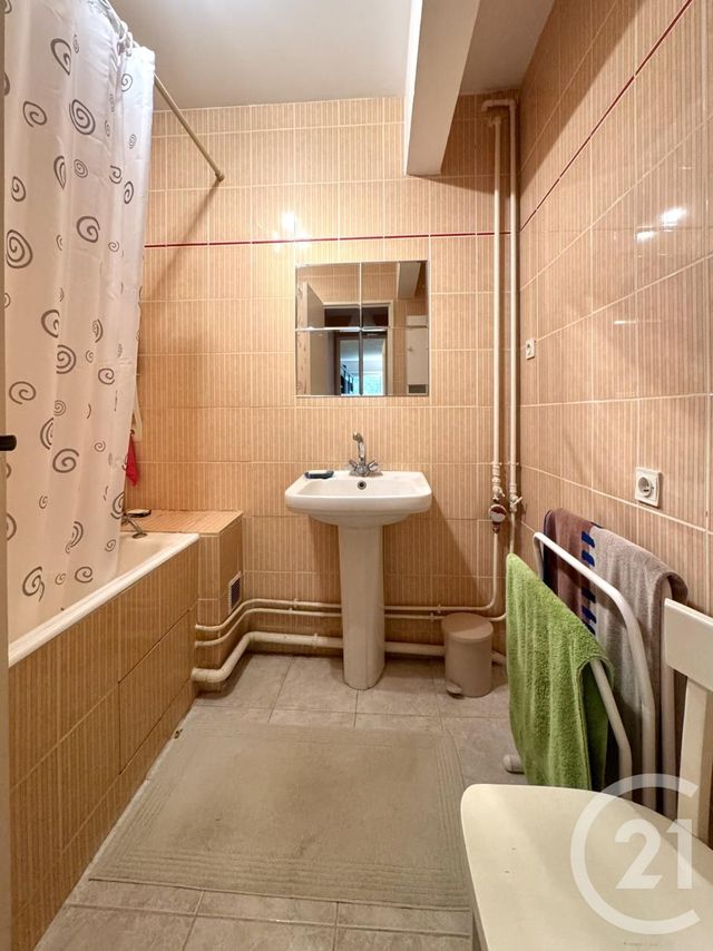 Appartement F3 à vendre - 3 pièces - 66.29 m2 - GIF SUR YVETTE - 91 - ILE-DE-FRANCE - Century 21 S.L.P. Immobilier