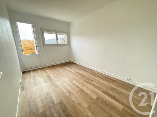 Appartement F3 à louer - 3 pièces - 64.43 m2 - GIF SUR YVETTE - 91 - ILE-DE-FRANCE - Century 21 S.L.P. Immobilier