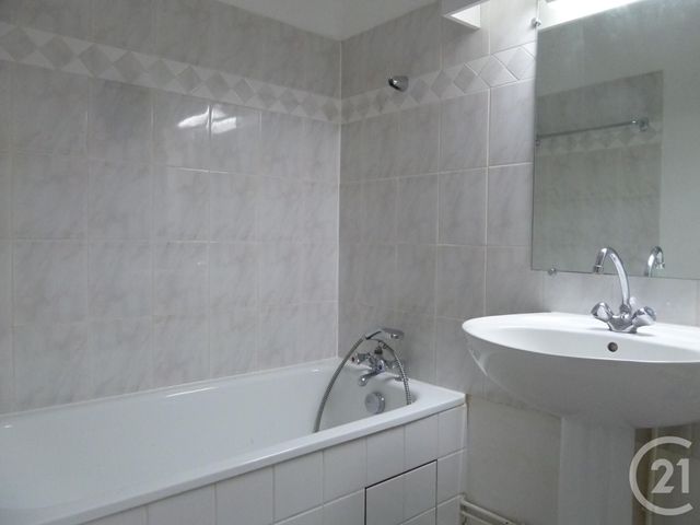 Appartement Studio à louer - 1 pièce - 18.85 m2 - GIF SUR YVETTE - 91 - ILE-DE-FRANCE - Century 21 S.L.P. Immobilier