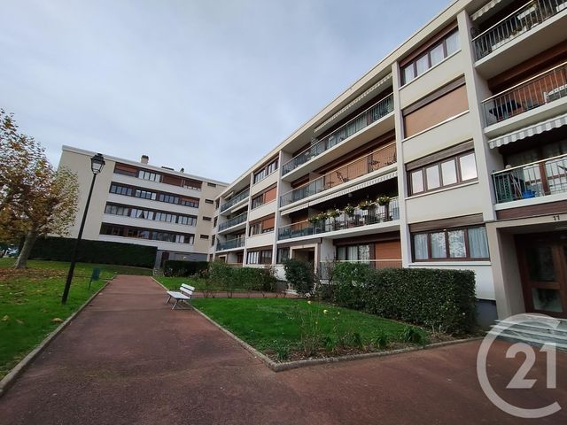 Appartement F1 à louer - 1 pièce - 15.41 m2 - NOISY LE ROI - 78 - ILE-DE-FRANCE - Century 21 S.L.P. Immobilier