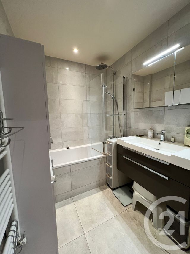 Appartement F3 à louer - 3 pièces - 67.96 m2 - PARIS - 75017 - ILE-DE-FRANCE - Century 21 S.L.P. Immobilier