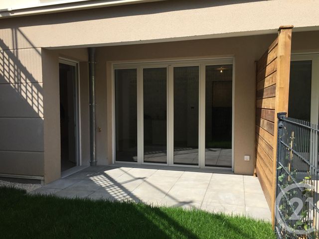 Appartement F2 à louer - 2 pièces - 40.18 m2 - ST CYR L ECOLE - 78 - ILE-DE-FRANCE - Century 21 S.L.P. Immobilier