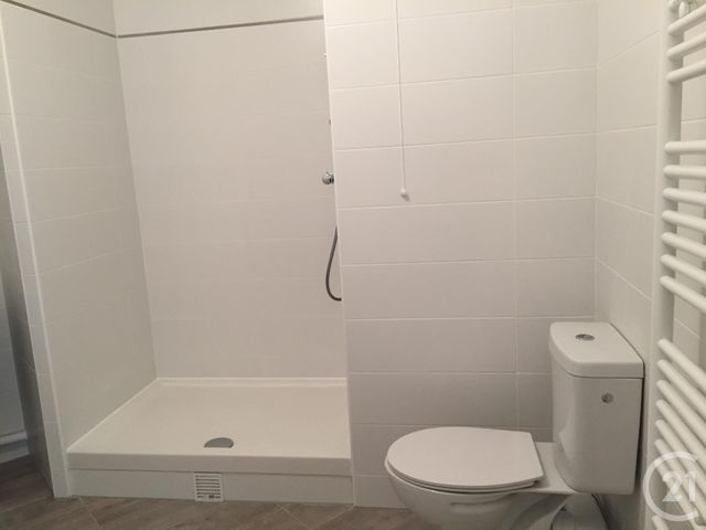 Appartement F2 à louer - 2 pièces - 40.18 m2 - ST CYR L ECOLE - 78 - ILE-DE-FRANCE - Century 21 S.L.P. Immobilier