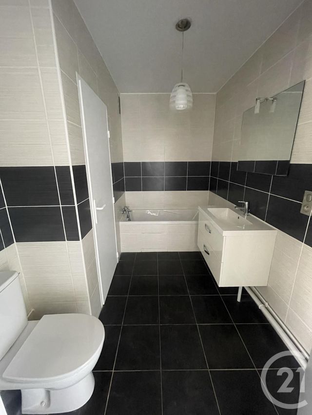 Appartement F2 à louer - 2 pièces - 53.22 m2 - GIF SUR YVETTE - 91 - ILE-DE-FRANCE - Century 21 S.L.P. Immobilier