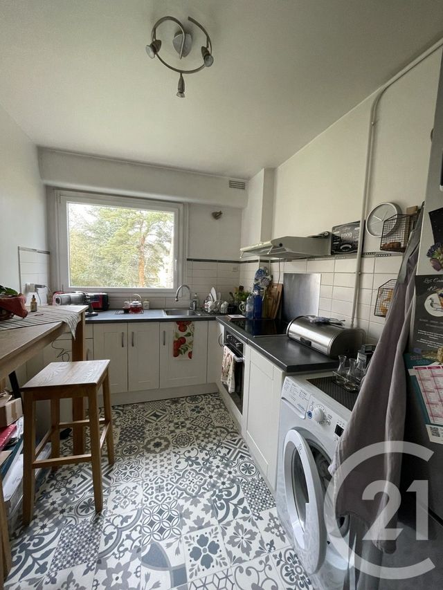 Appartement F3 à louer - 3 pièces - 67.71 m2 - GIF SUR YVETTE - 91 - ILE-DE-FRANCE - Century 21 S.L.P. Immobilier