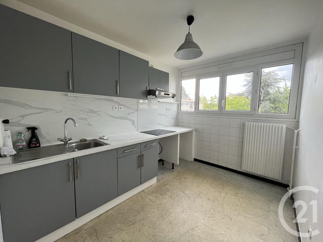 Appartement F3 à louer - 3 pièces - 63.9 m2 - GIF SUR YVETTE - 91 - ILE-DE-FRANCE - Century 21 S.L.P. Immobilier
