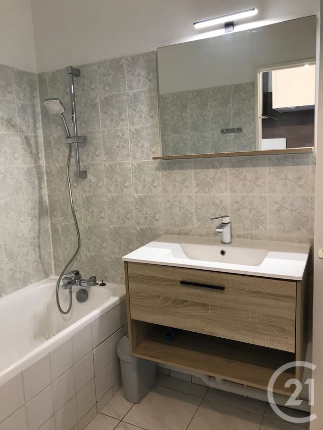 Appartement Studio à louer - 1 pièce - 19.42 m2 - GIF SUR YVETTE - 91 - ILE-DE-FRANCE - Century 21 S.L.P. Immobilier