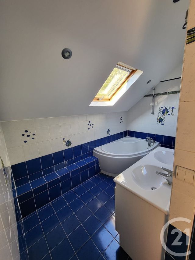 maison à louer - 5 pièces - 96.61 m2 - BUC - 78 - ILE-DE-FRANCE - Century 21 S.L.P. Immobilier