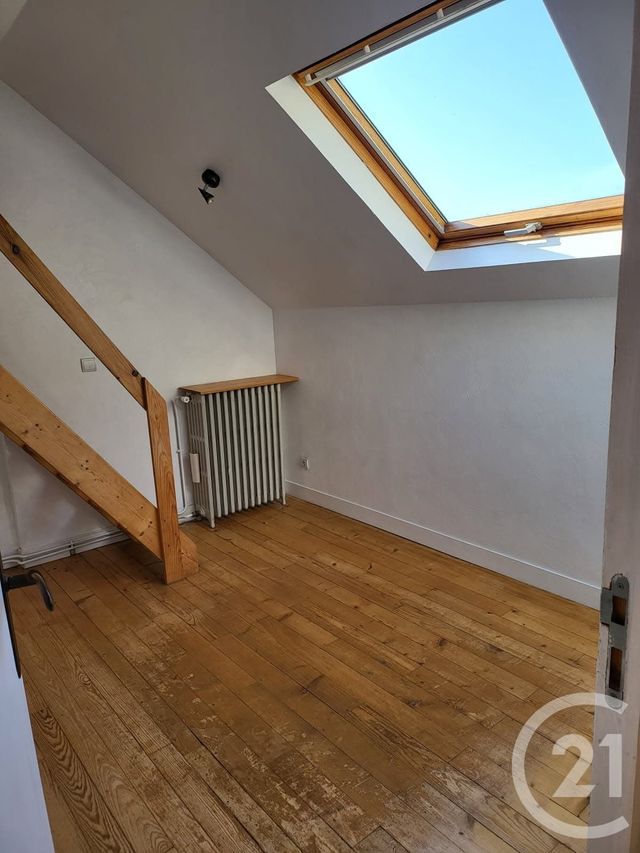 maison à louer - 5 pièces - 96.61 m2 - BUC - 78 - ILE-DE-FRANCE - Century 21 S.L.P. Immobilier