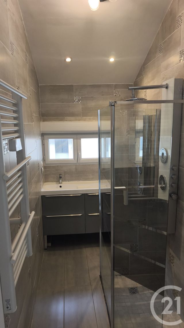 Appartement F5 à louer - 5 pièces - 76.94 m2 - GIF SUR YVETTE - 91 - ILE-DE-FRANCE - Century 21 S.L.P. Immobilier