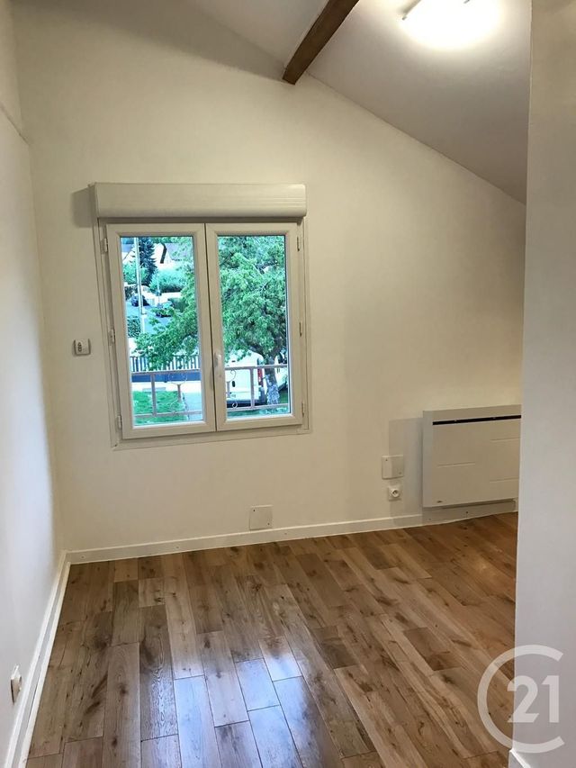 Appartement F5 à louer - 5 pièces - 76.94 m2 - GIF SUR YVETTE - 91 - ILE-DE-FRANCE - Century 21 S.L.P. Immobilier