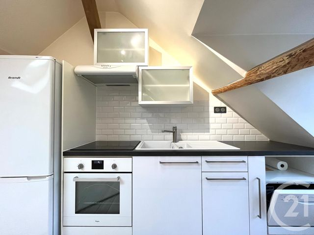 Appartement Studio à louer - 1 pièce - 21.89 m2 - CHATEAUFORT - 78 - ILE-DE-FRANCE - Century 21 S.L.P. Immobilier