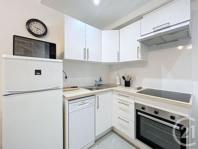 Appartement F1 à louer - 2 pièces - 28.5 m2 - FONTENAY LE FLEURY - 78 - ILE-DE-FRANCE - Century 21 S.L.P. Immobilier