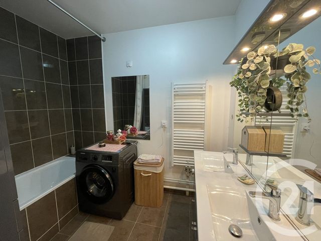 Appartement F3 à louer - 3 pièces - 59.75 m2 - LES ULIS - 91 - ILE-DE-FRANCE - Century 21 S.L.P. Immobilier