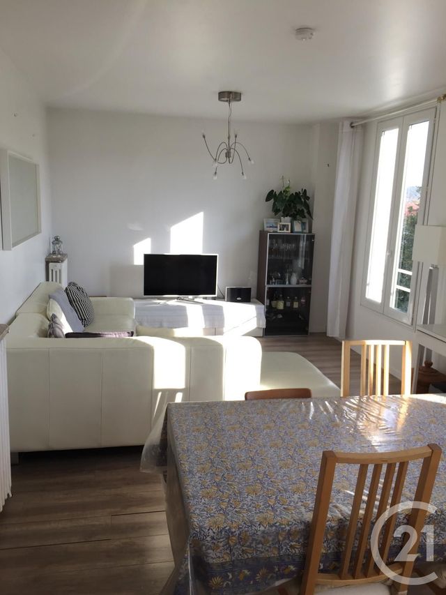 maison à louer - 5 pièces - 96.09 m2 - BURES SUR YVETTE - 91 - ILE-DE-FRANCE - Century 21 S.L.P. Immobilier