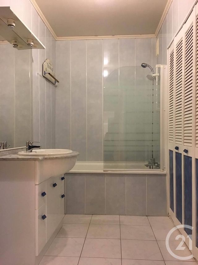 Appartement F2 à louer - 2 pièces - 52.27 m2 - GIF SUR YVETTE - 91 - ILE-DE-FRANCE - Century 21 S.L.P. Immobilier