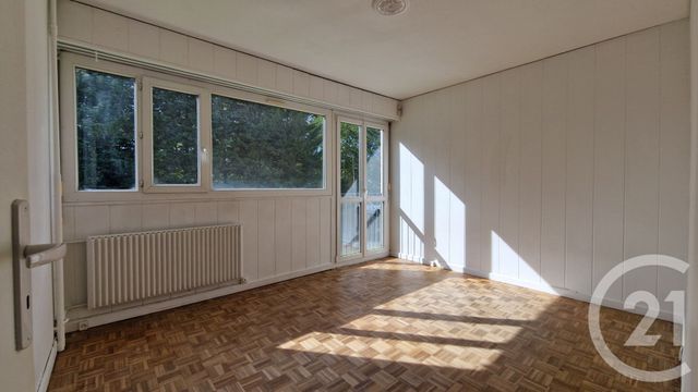 Appartement F2 à louer - 2 pièces - 52.27 m2 - GIF SUR YVETTE - 91 - ILE-DE-FRANCE - Century 21 S.L.P. Immobilier