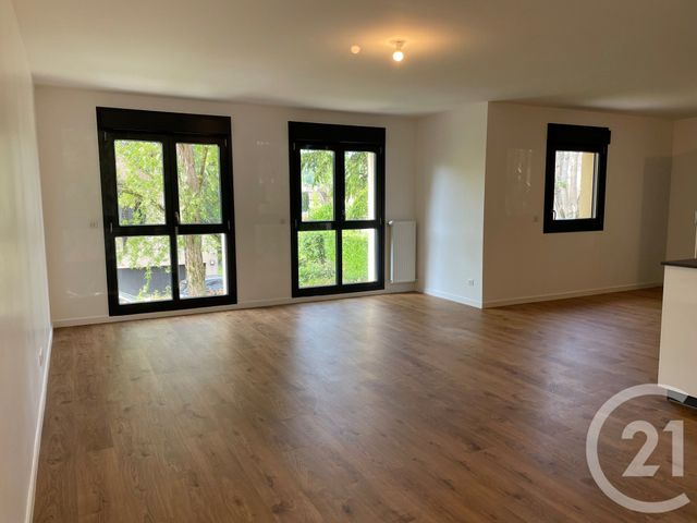 Appartement F4 à louer - 4 pièces - 92.5 m2 - GIF SUR YVETTE - 91 - ILE-DE-FRANCE - Century 21 S.L.P. Immobilier