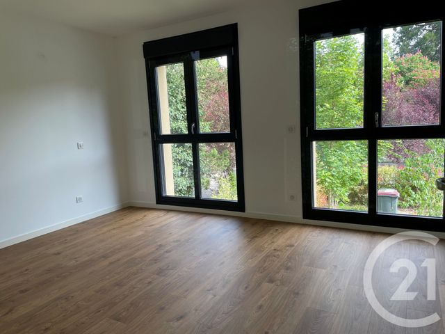 Appartement F4 à louer - 4 pièces - 92.5 m2 - GIF SUR YVETTE - 91 - ILE-DE-FRANCE - Century 21 S.L.P. Immobilier
