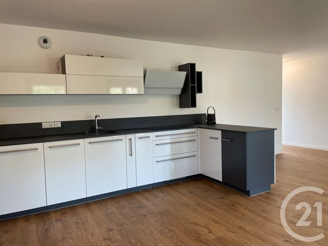 Appartement F4 à louer - 4 pièces - 92.5 m2 - GIF SUR YVETTE - 91 - ILE-DE-FRANCE - Century 21 S.L.P. Immobilier