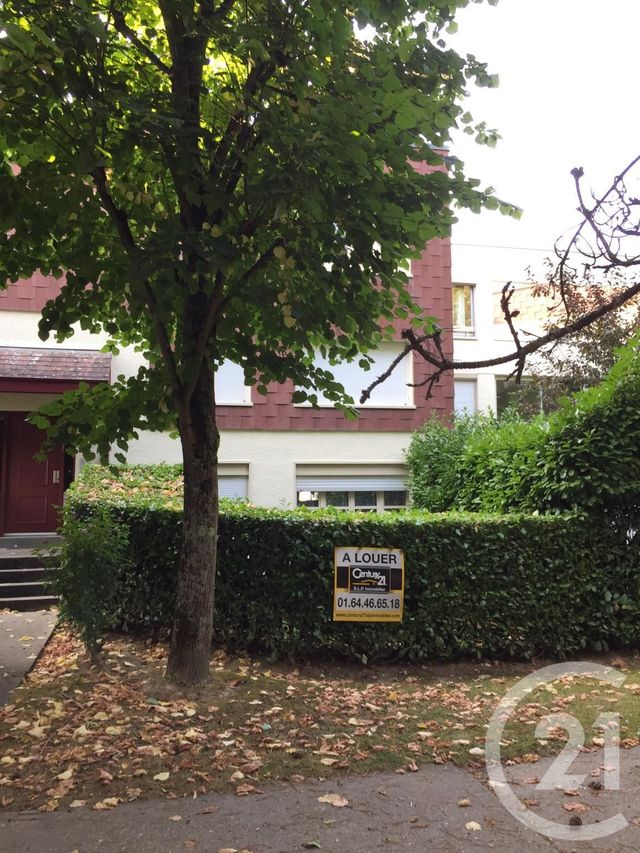 Appartement F1 à louer - 1 pièce - 35.6 m2 - GIF SUR YVETTE - 91 - ILE-DE-FRANCE - Century 21 S.L.P. Immobilier