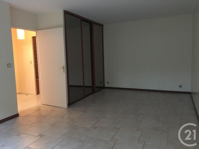 Appartement F1 à louer - 1 pièce - 35.6 m2 - GIF SUR YVETTE - 91 - ILE-DE-FRANCE - Century 21 S.L.P. Immobilier