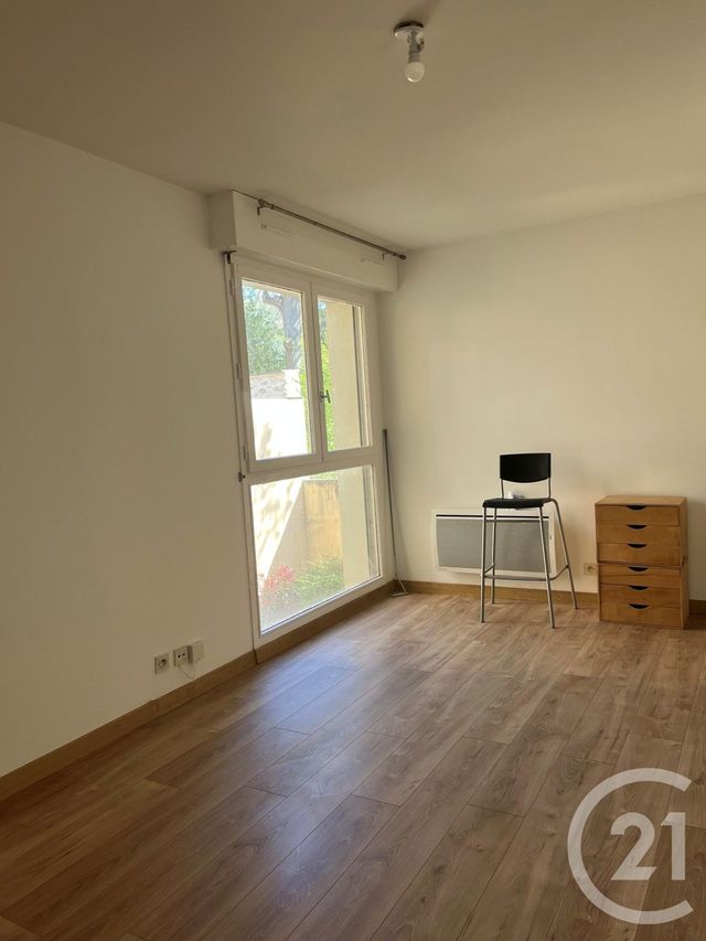 Appartement Studio à louer - 1 pièce - 21.86 m2 - GIF SUR YVETTE - 91 - ILE-DE-FRANCE - Century 21 S.L.P. Immobilier