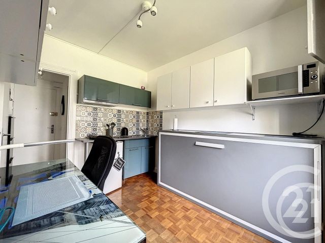 Appartement Chambre à louer - 1 pièce - 13.04 m2 - VERSAILLES - 78 - ILE-DE-FRANCE - Century 21 S.L.P. Immobilier