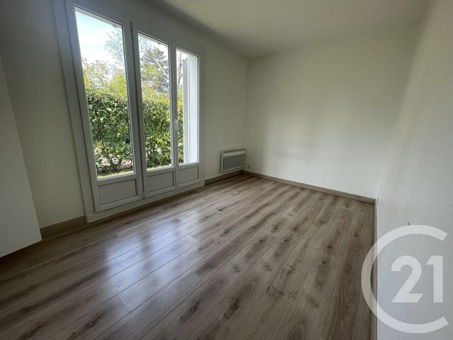 maison à louer - 4 pièces - 100.32 m2 - GIF SUR YVETTE - 91 - ILE-DE-FRANCE - Century 21 S.L.P. Immobilier