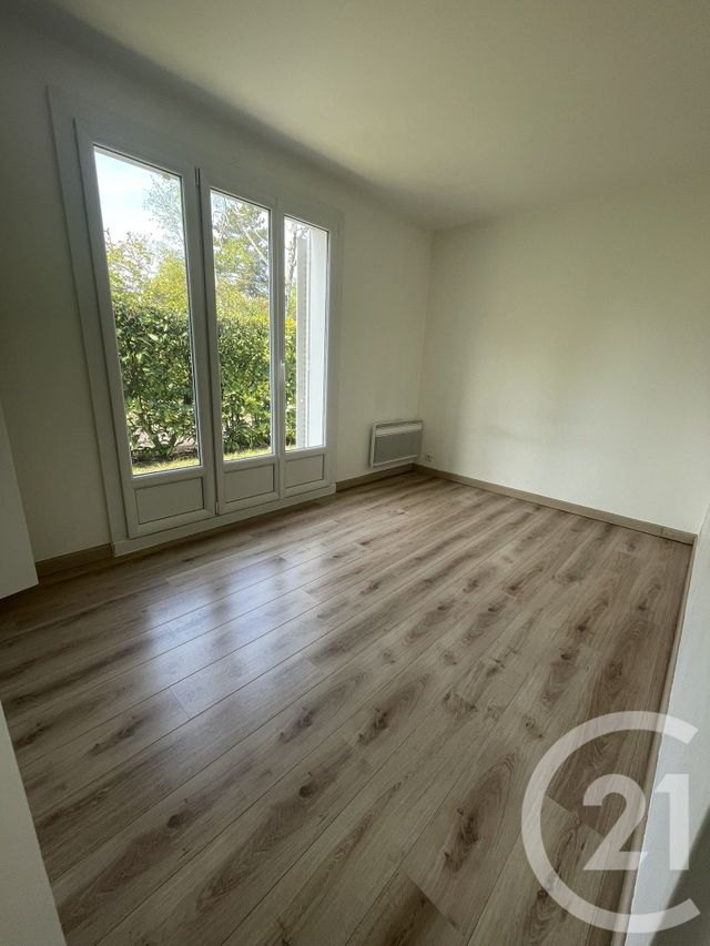 maison à louer - 4 pièces - 100.32 m2 - GIF SUR YVETTE - 91 - ILE-DE-FRANCE - Century 21 S.L.P. Immobilier