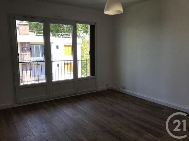 Appartement F1 à louer - 1 pièce - 26.87 m2 - BURES SUR YVETTE - 91 - ILE-DE-FRANCE - Century 21 S.L.P. Immobilier