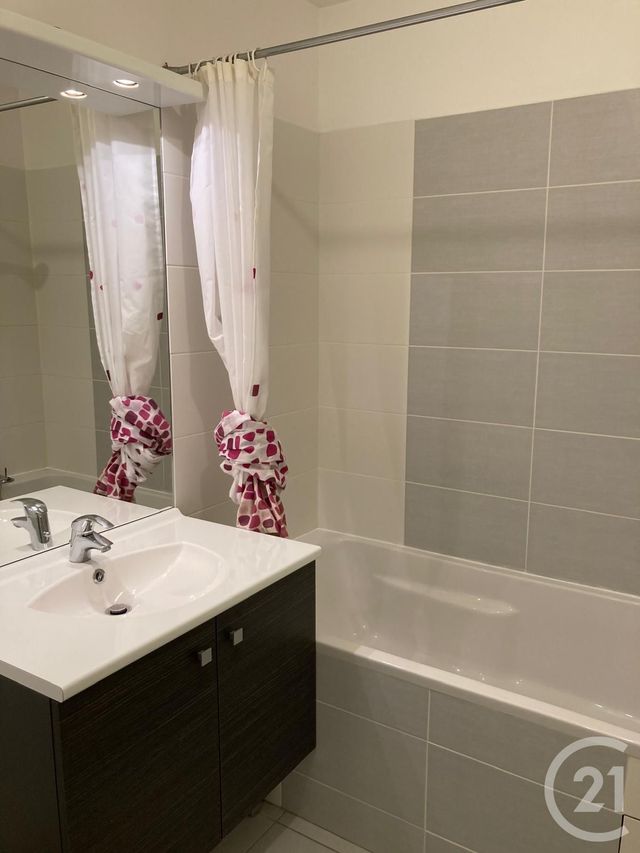 Appartement F3 à louer - 3 pièces - 64.94 m2 - PALAISEAU - 91 - ILE-DE-FRANCE - Century 21 S.L.P. Immobilier