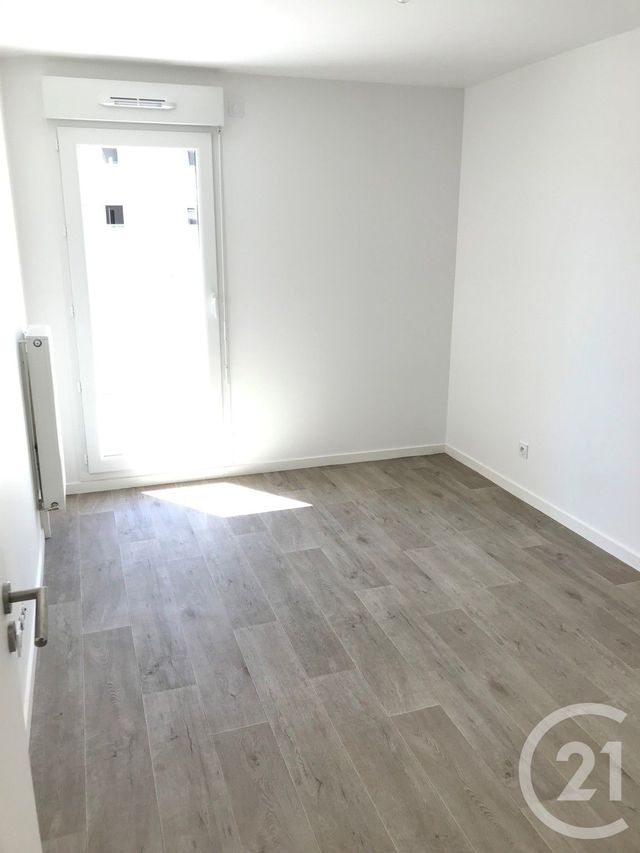 Appartement F3 à louer - 3 pièces - 59.3 m2 - GIF SUR YVETTE - 91 - ILE-DE-FRANCE - Century 21 S.L.P. Immobilier