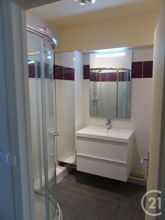 Appartement F2 à louer - 2 pièces - 40.47 m2 - SCEAUX - 92 - ILE-DE-FRANCE - Century 21 S.L.P. Immobilier
