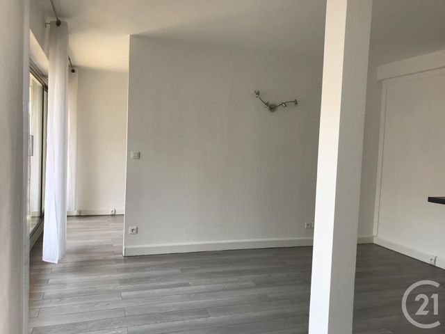 Appartement F2 à louer - 2 pièces - 40.47 m2 - SCEAUX - 92 - ILE-DE-FRANCE - Century 21 S.L.P. Immobilier