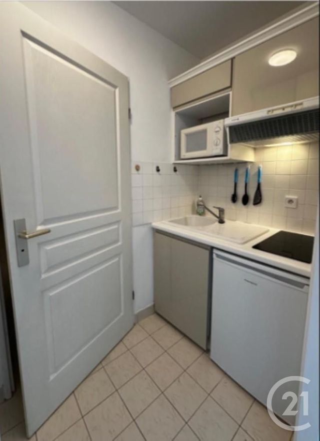 Appartement Studio à louer - 1 pièce - 26.54 m2 - LE CHESNAY - 78 - ILE-DE-FRANCE - Century 21 S.L.P. Immobilier