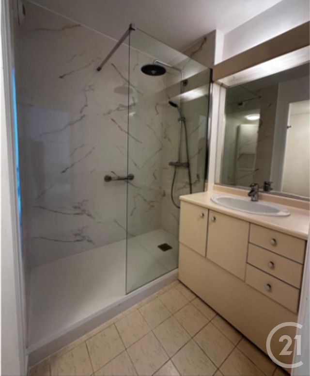 Appartement Studio à louer - 1 pièce - 26.54 m2 - LE CHESNAY - 78 - ILE-DE-FRANCE - Century 21 S.L.P. Immobilier