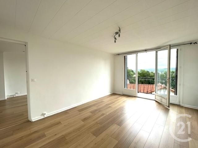 Appartement F2 à louer - 2 pièces - 48.61 m2 - ORSAY - 91 - ILE-DE-FRANCE - Century 21 S.L.P. Immobilier