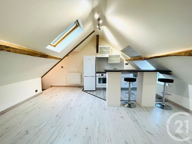 Appartement Studio à louer - 1 pièce - 21.89 m2 - CHATEAUFORT - 78 - ILE-DE-FRANCE - Century 21 S.L.P. Immobilier