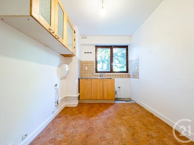 Appartement F3 à vendre - 3 pièces - 64.2 m2 - GIF SUR YVETTE - 91 - ILE-DE-FRANCE - Century 21 S.L.P. Immobilier